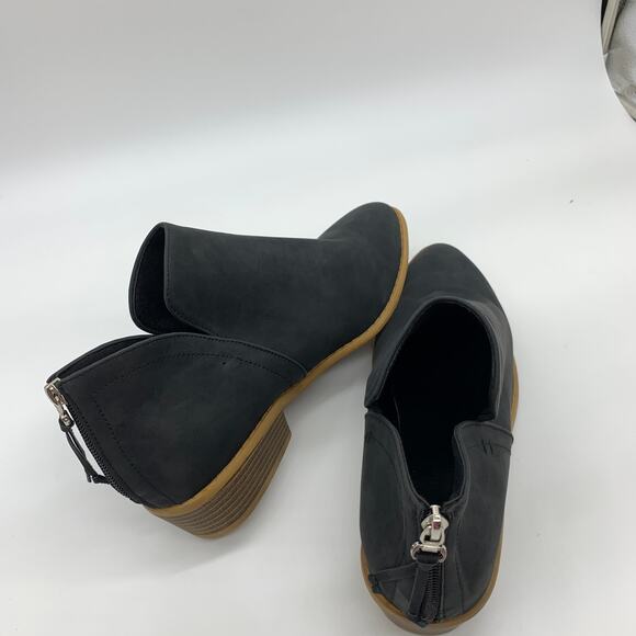 Womens Ankle Boot Size 10 Black Pointed Toe Zipper - Picture 6 of 8